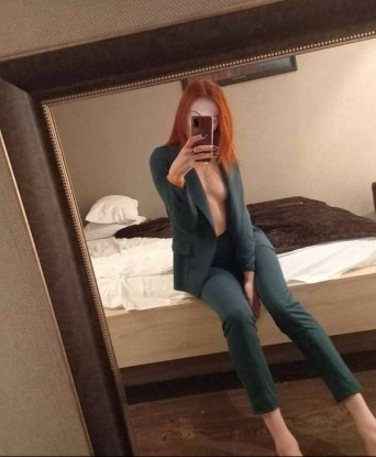 В моих объятиях ты почувствуешь себя самым желанным мужчиной 🌟
У меня есть много возможностей, чтобы сделать наше свидание незабываемым: глубокий минет, расслабляющий массаж, страстный секс в разных позах и многое другое 😏 А еще у меня есть отличные отзывы от моих клиентов - они всегда остаются довольными! 💋
Для тебя я подготовила разнообразные фото, чтобы ты мог выбрать свою сексуальную богиню на вечер. Не упусти возможность окунуться в мир наслаждения и страсти вместе со мной! Жду тебя в Москве, чтобы подарить тебе незабываемый опыт 😉 Кира